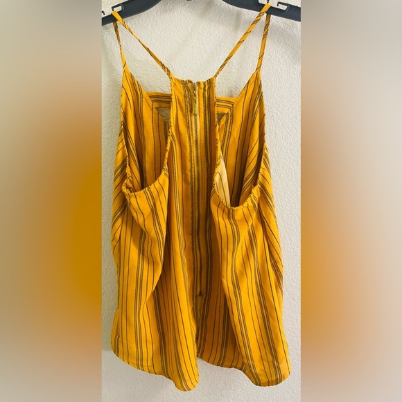 Papermoon sleeveless yellow blouse top size Small - Picture 3 of 8